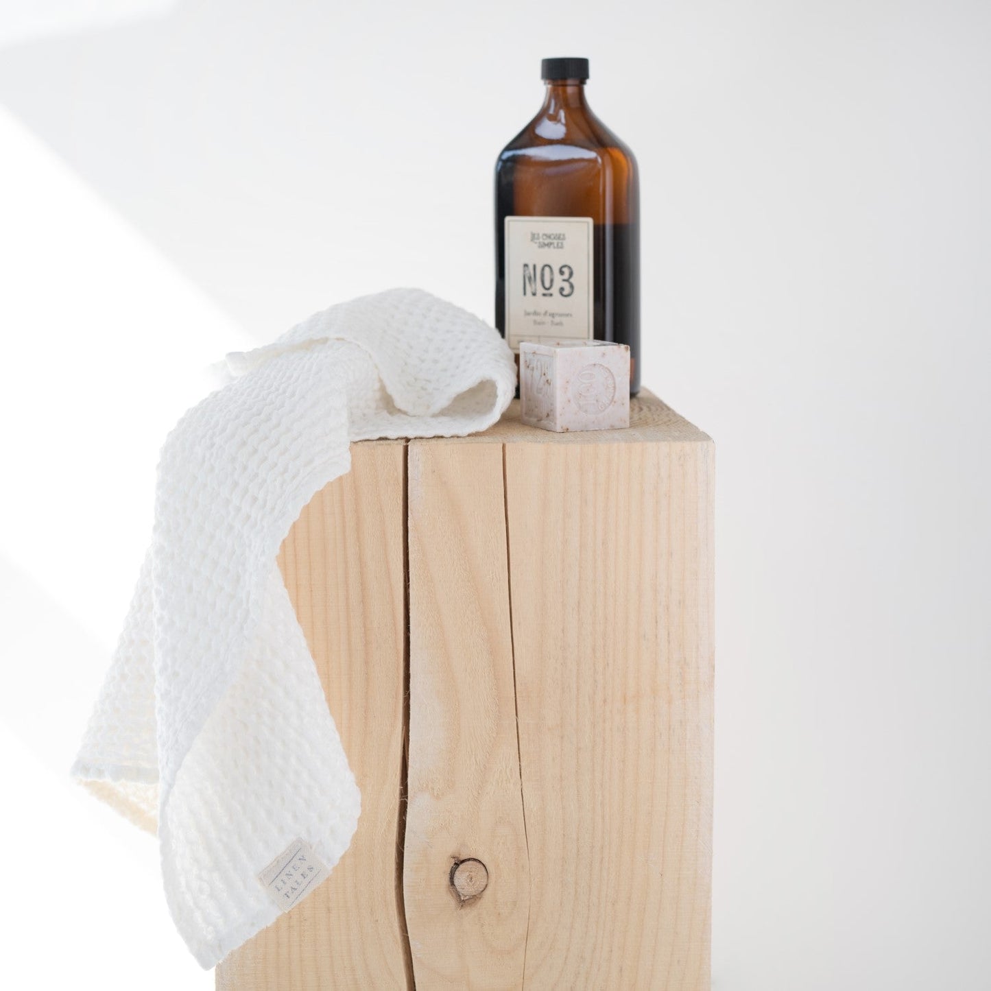 Linen Tales White Linen & Cotton Honeycomb Waffle Towel
